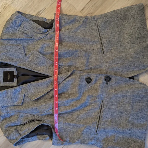 The Limited Gray Short Sleeve Blazer - Picture 2 of 5